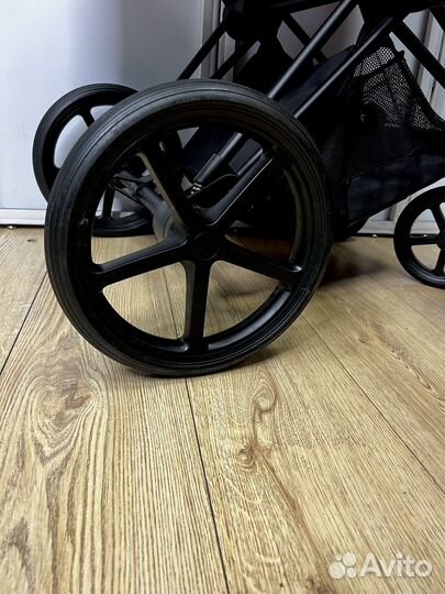 Cybex Priam III 3/1 без царапин
