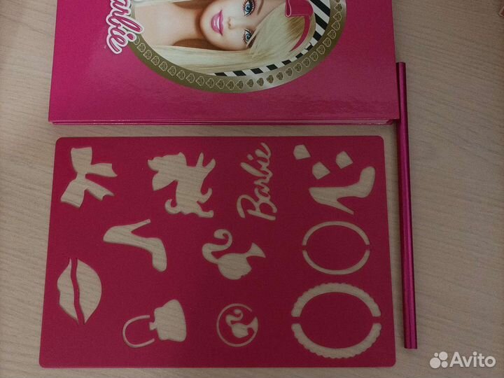 Блокнот Барби,карандаш,трафарет