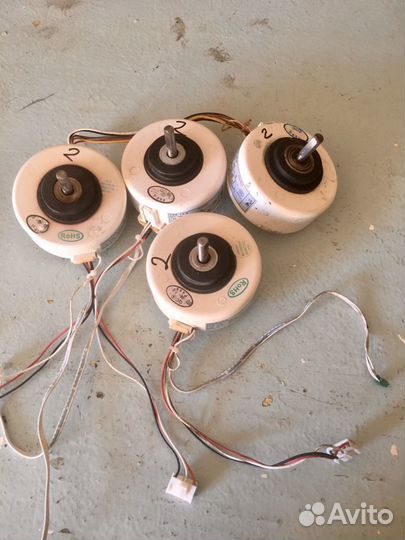 Двигатель внутреннего блока YDK-14-4