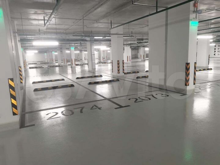 Машиноместо, 14 м²