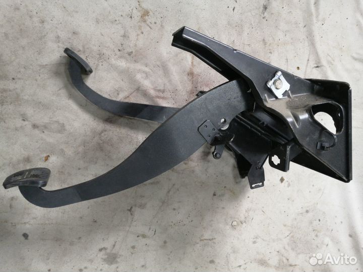 Блок педалей Лада Гранта, Калина