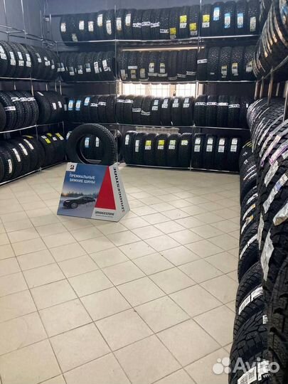 Kumho Winter Portran CW11 215/70 R15 109R