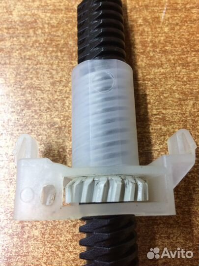 Ножка задняя в сборе для пмм Electrolux ESL45010