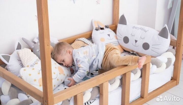 Детская кровать домик