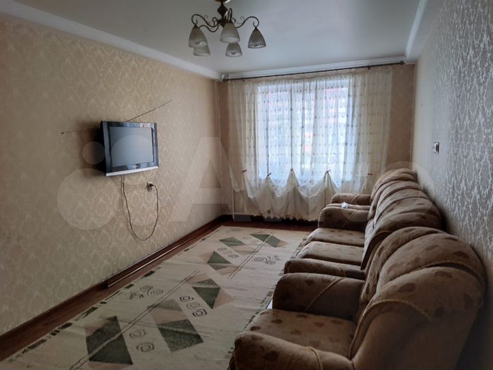 2-к. квартира, 55 м², 1/10 эт.