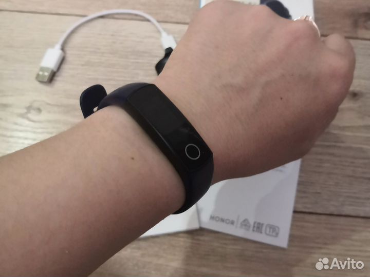 Умный браслет honor band 5