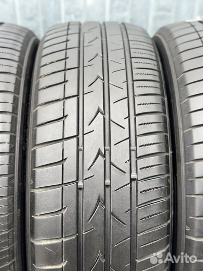 Toyo Tranpath ML 215/60 R17 96H