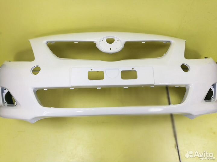 Бампер передний Toyota Corolla E150 белый