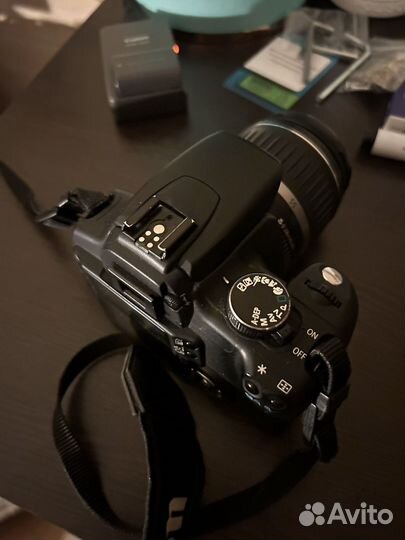 Зеркальный фотоаппарат canon