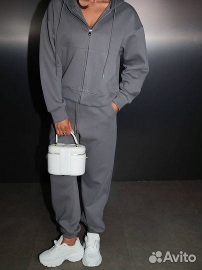 Женский спортивный костюм зип худи на молнии
