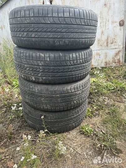 Goodyear Eagle F1 Asymmetric SUV 4x4 275/45 R21