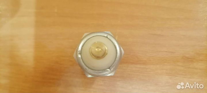 Новый bosсh. Датчик давления масла