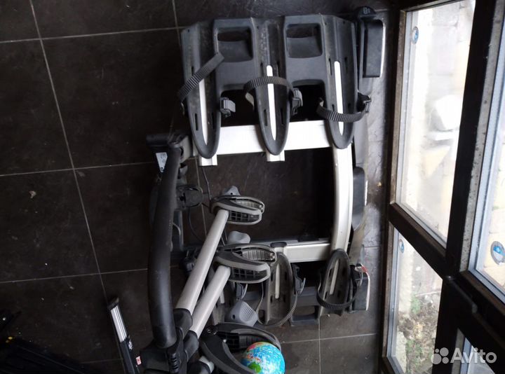 Крепление для велосипедов на фаркоп thule 3 + 1