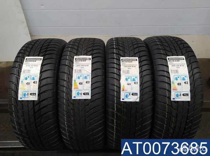 Bridgestone Blizzak LM-001 205/60 R16 98V