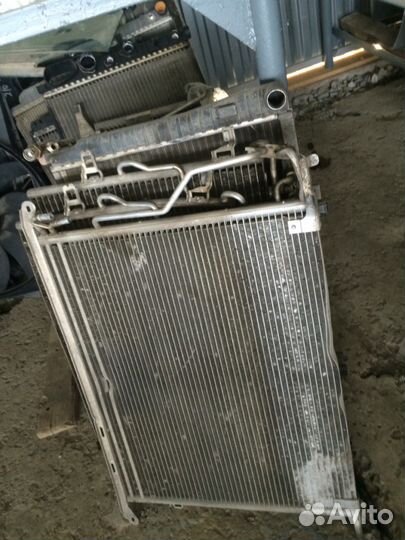 Радиатор интеркуллер вентелятор мерседес