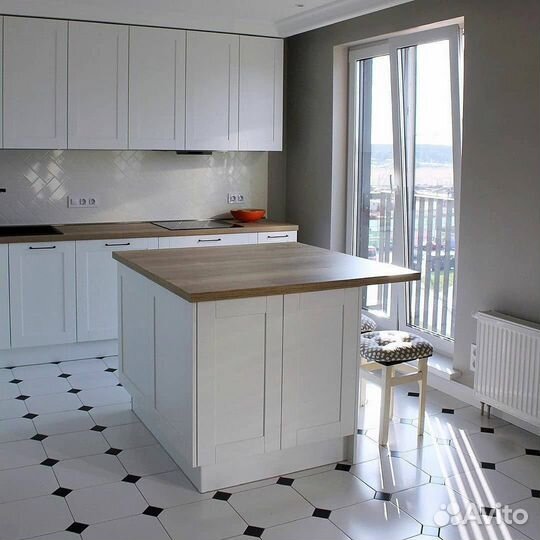 Прямая кухня на заказ под ключ. Фабрика Москва