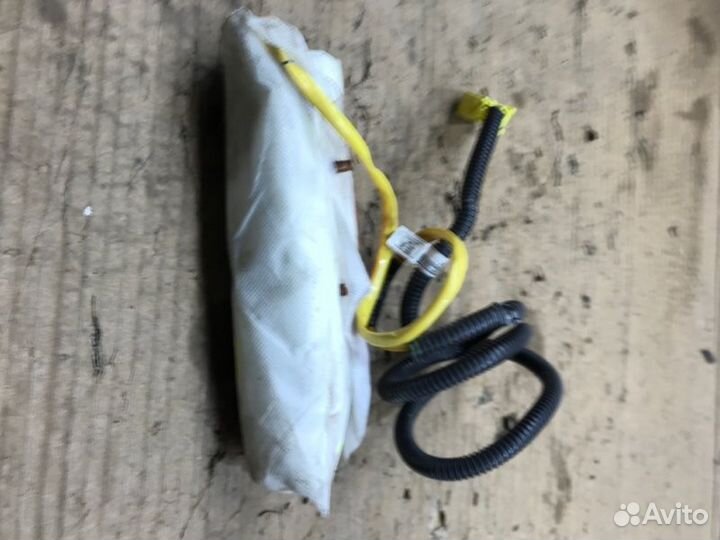 Подушка безопасности в сиденье левая Mazda Mazda3