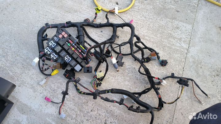 Блок предохранителей с проводкой Лада Гранта FL
