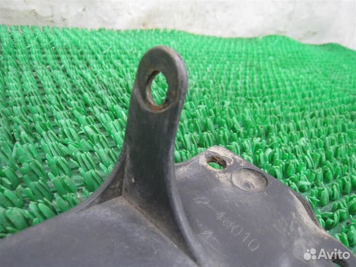 Брызговик порога левый Lexus RX300 (MCU15) 2002