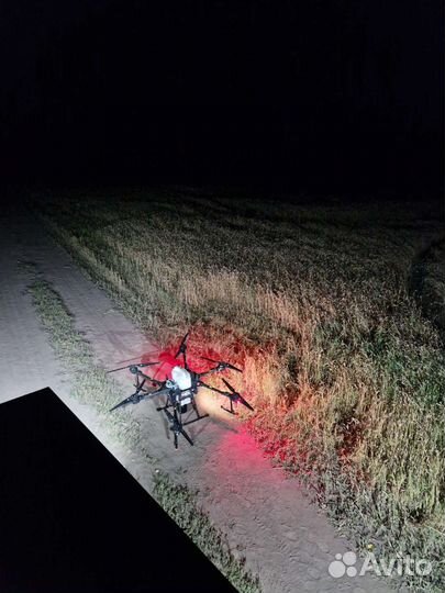 Опрыскивание полей дронами