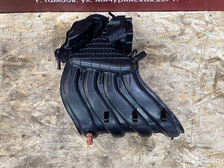 Впускной коллектор Renault Sandero Stepway