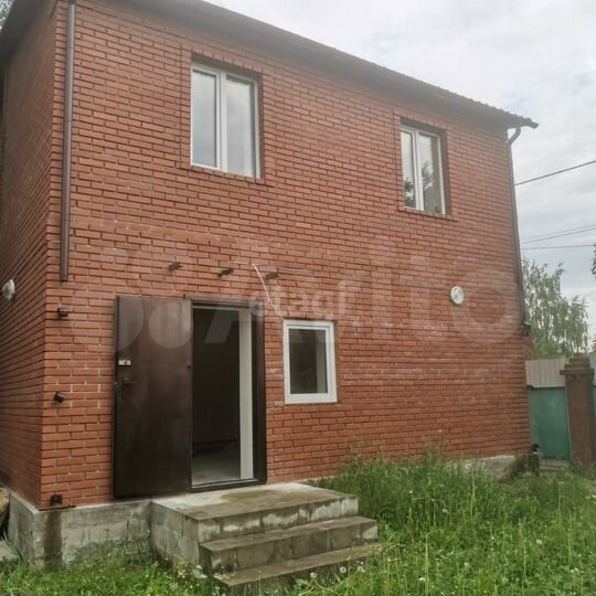 Дом 97,8 м² на участке 6 сот.