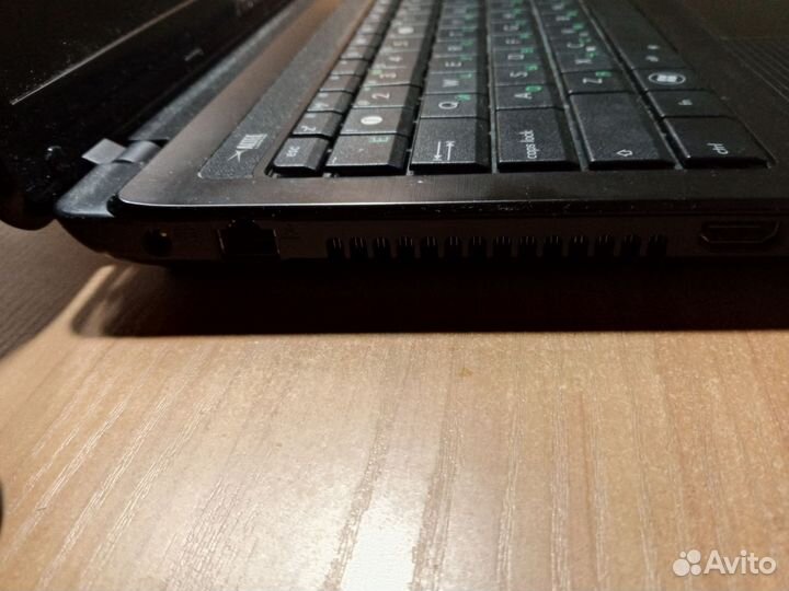 Ноутбук asus