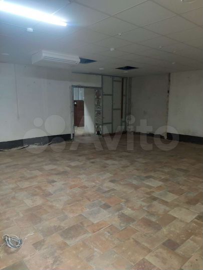 Торговая площадь, 68 м²