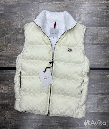 Жилетка Moncler