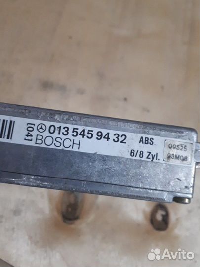 Блок управления ABS 013 545 94 32 мерседес 140