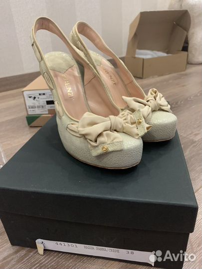 Босоножки,туфли