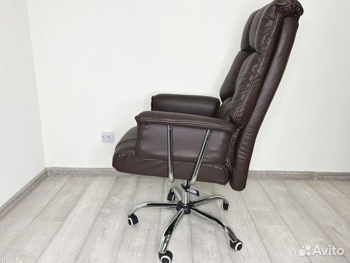 Кресло руководителя новое