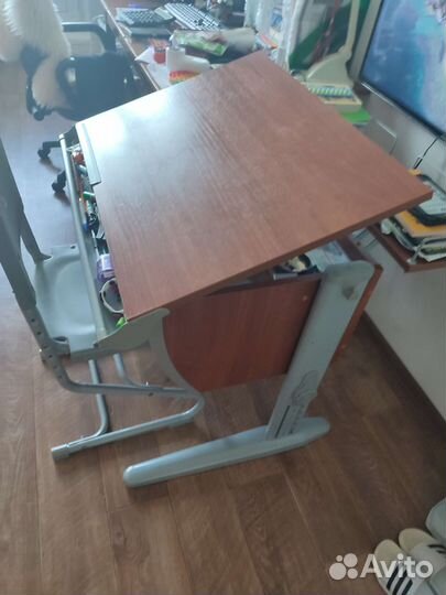 Растущая парта и стул деми