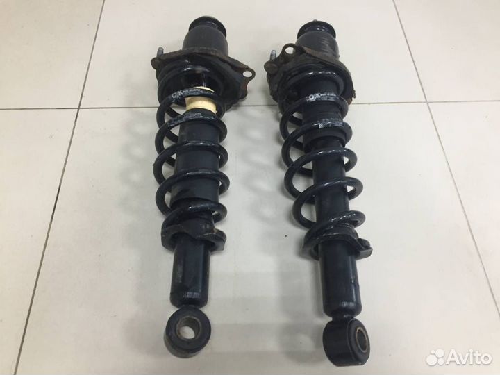 Амортизатор задний Toyota Corolla E120 2001-2007