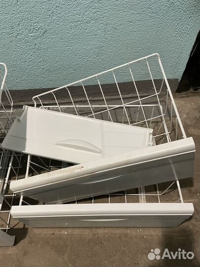 Полки иящики морозильника Атлант