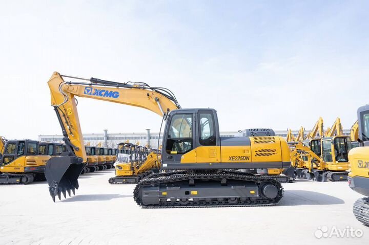 Гусеничный экскаватор XCMG XE225DN, 2023