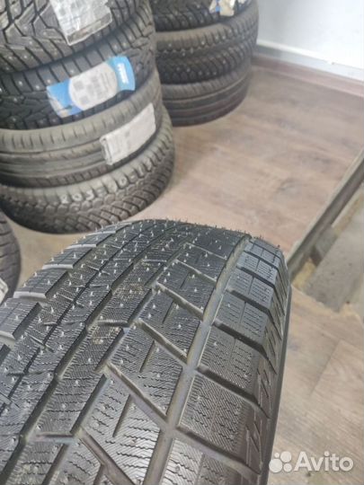 Yokohama Ice Guard IG60 215/65 R16