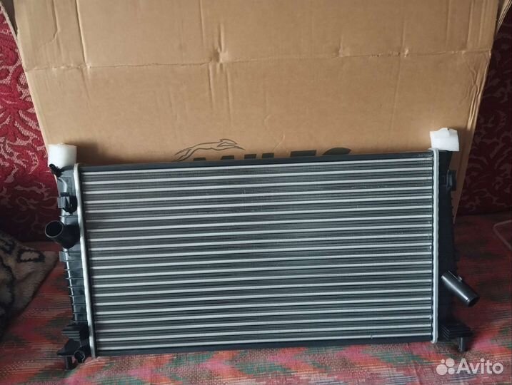 Радиатор основной