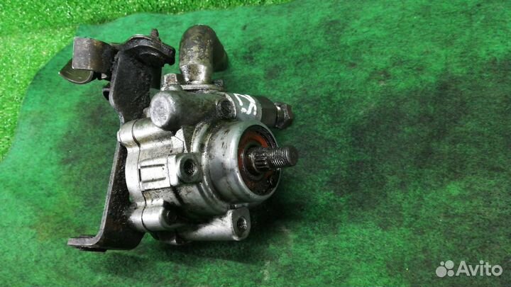 Насос гур Mazda Xedos 9