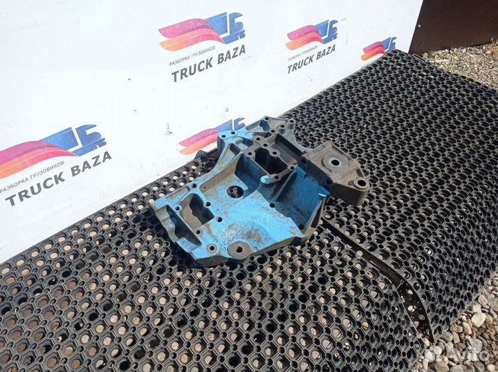 Кронштейн рессоры передней правый