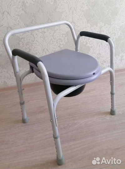 Санитарное кресло туалет