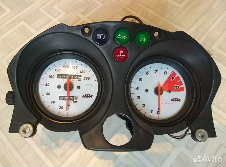 Панель приборов KTM Duke 640