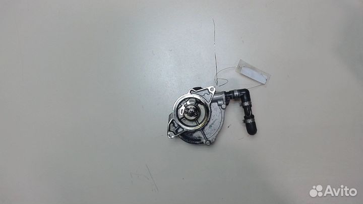 Насос вакуумный Audi A8 (D3), 2008