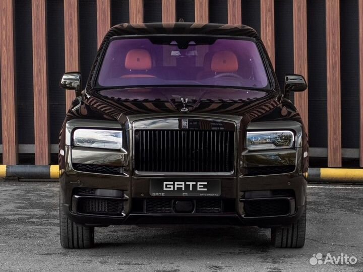 Rolls-Royce Cullinan 6.7 AT, 2024