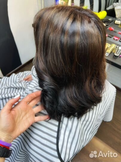 Окрашивание волос в салоне