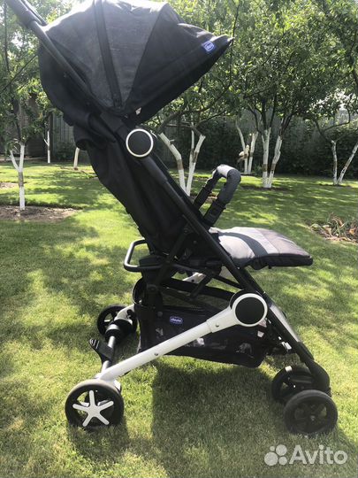 Прогулочная коляска chicco