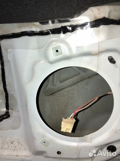 Дверь боковая задняя левая Subaru Outback BR9