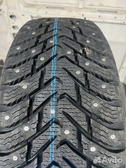 Nokian Tyres Nordman 8 SUV 235/60 R18