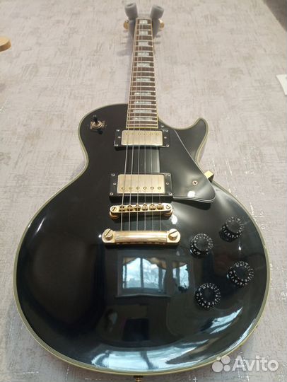 Электрогитара Grass Roots Les Paul Custom