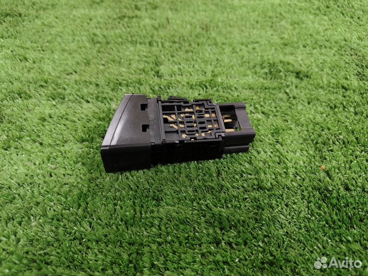 Кнопка аварийки Nissan almera n 16